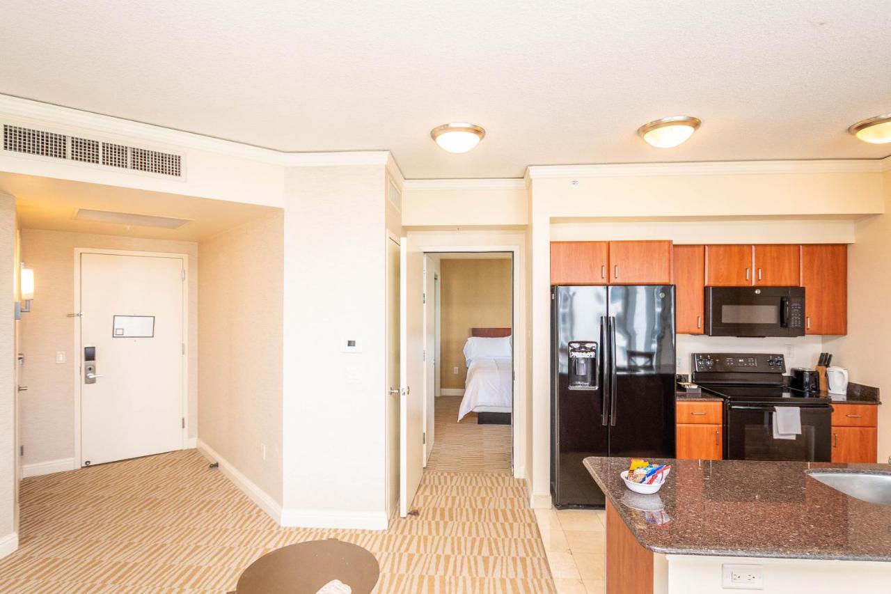 Trump Intl 2 Bedroom Apartment 1600 Sqf Ocean And Bay View Sunny Isles Beach Esterno foto