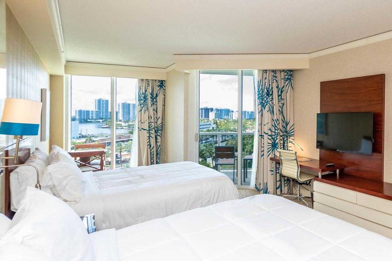 Trump Intl 2 Bedroom Apartment 1600 Sqf Ocean And Bay View Sunny Isles Beach Esterno foto