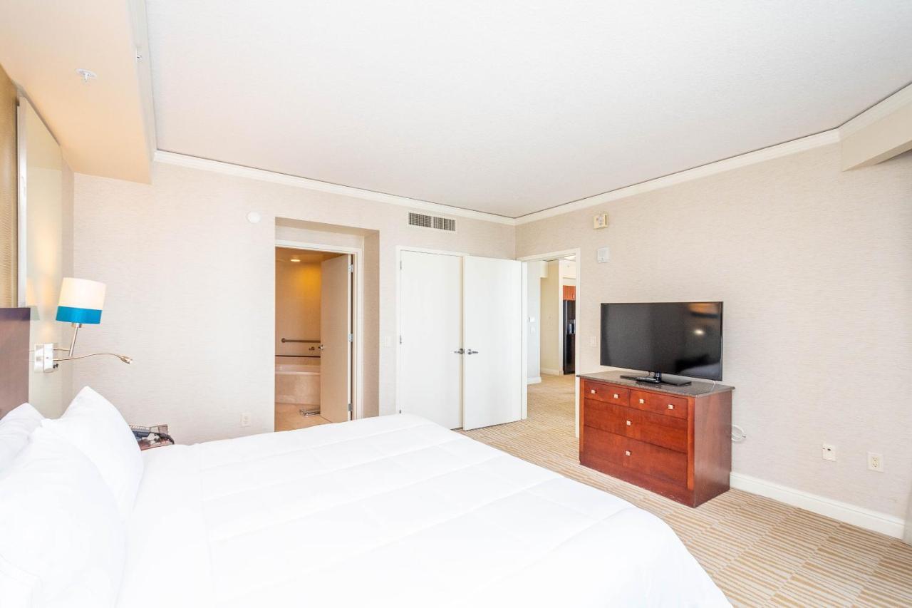 Trump Intl 2 Bedroom Apartment 1600 Sqf Ocean And Bay View Sunny Isles Beach Esterno foto